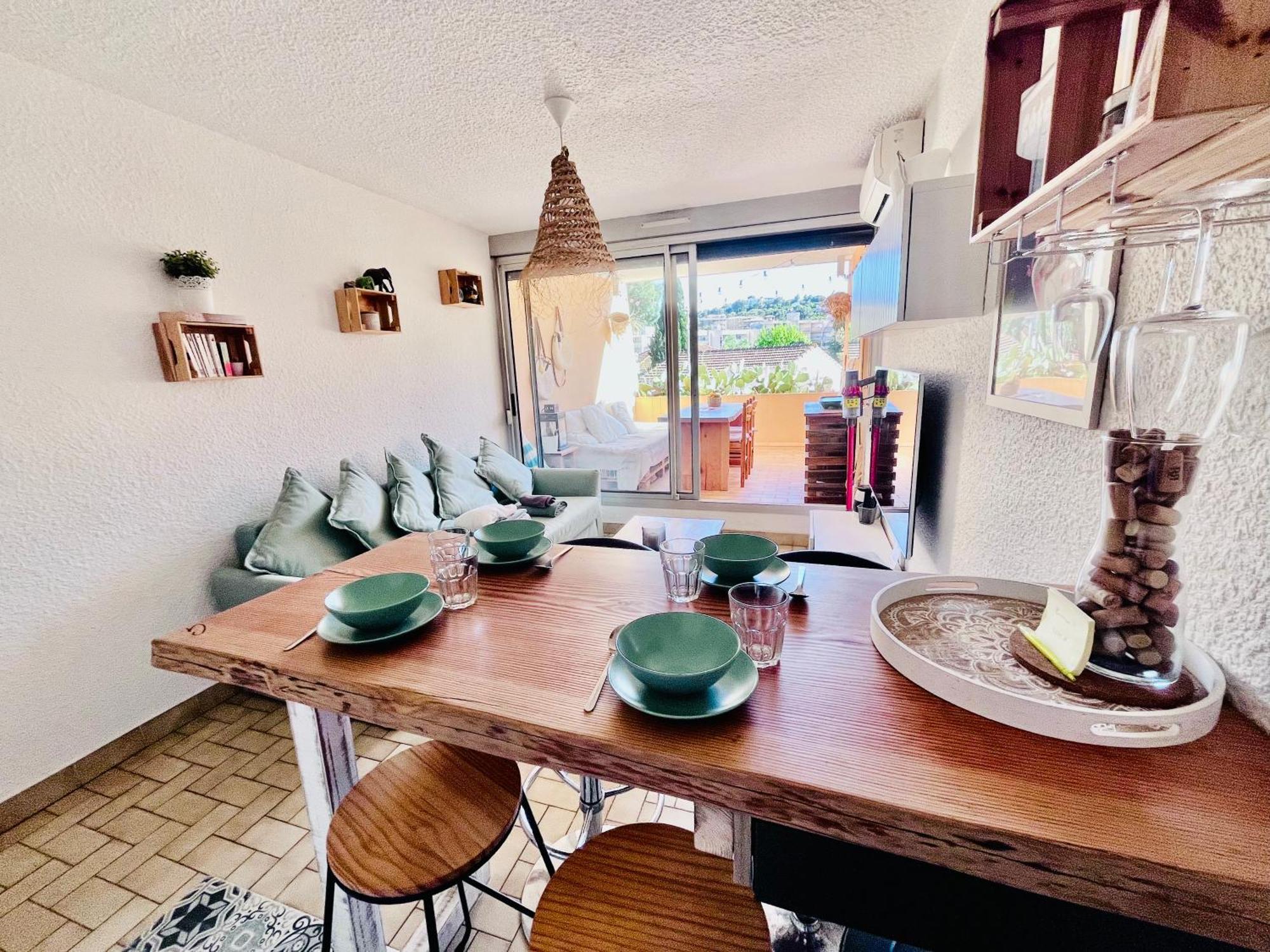 Cosy Deux Pieces Pour 4 Personnes En Centre Ville Classe Cavalaire-sur-Mer Εξωτερικό φωτογραφία
